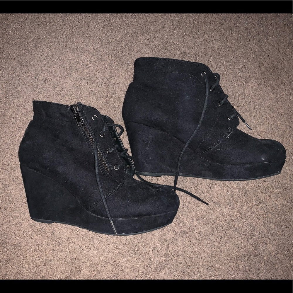 Suede ankle wedge booties